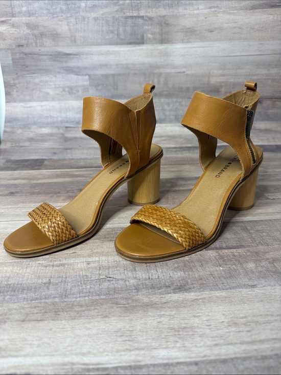 Lucky Brand Shoes - NWOT Lucky Brand Pomme Sandals 8.5